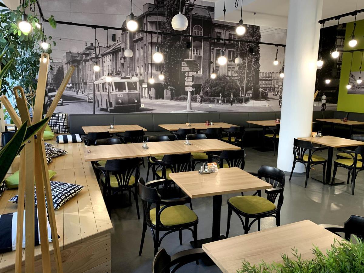 Ap10 - Apartments 4U Brezinova "Overnight Simply" Hradec Králové 외부 사진