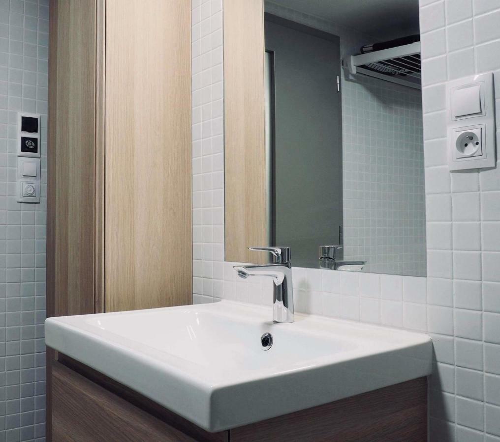 Ap10 - Apartments 4U Brezinova "Overnight Simply" Hradec Králové 외부 사진