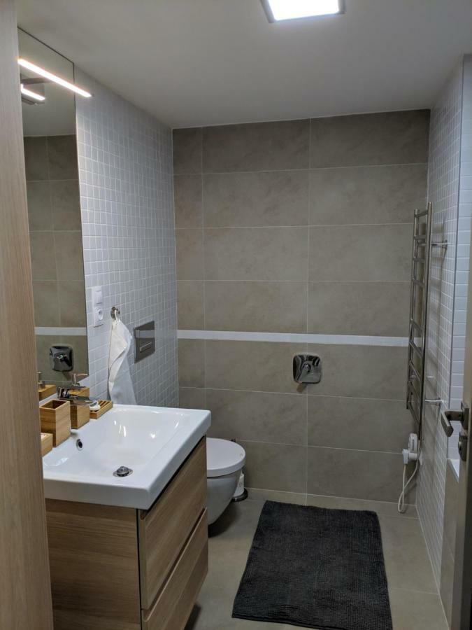 Ap10 - Apartments 4U Brezinova "Overnight Simply" Hradec Králové 외부 사진
