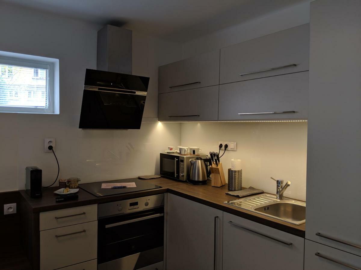 Ap10 - Apartments 4U Brezinova "Overnight Simply" Hradec Králové 외부 사진